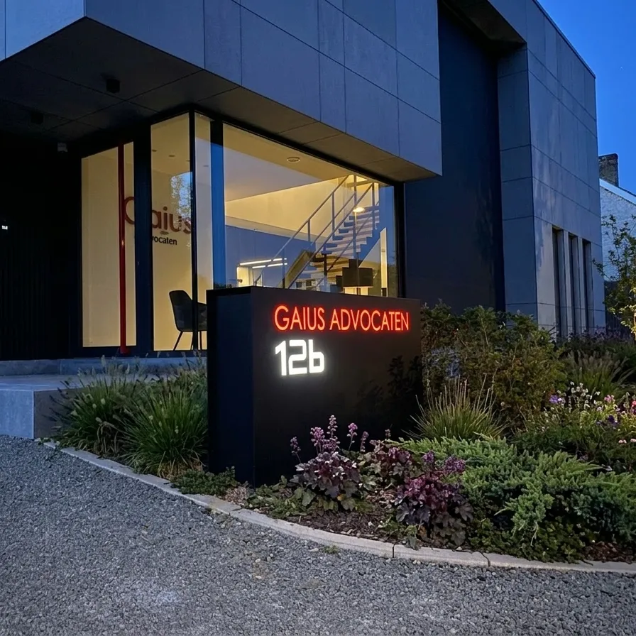 Straight groot reclame 5.webp